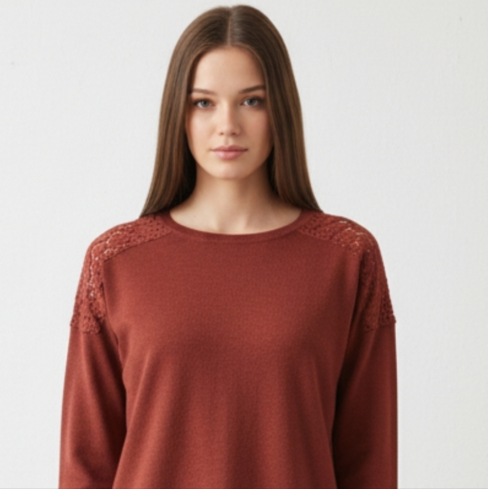 Van Heusen Women's Rust Crew Neck Sweater